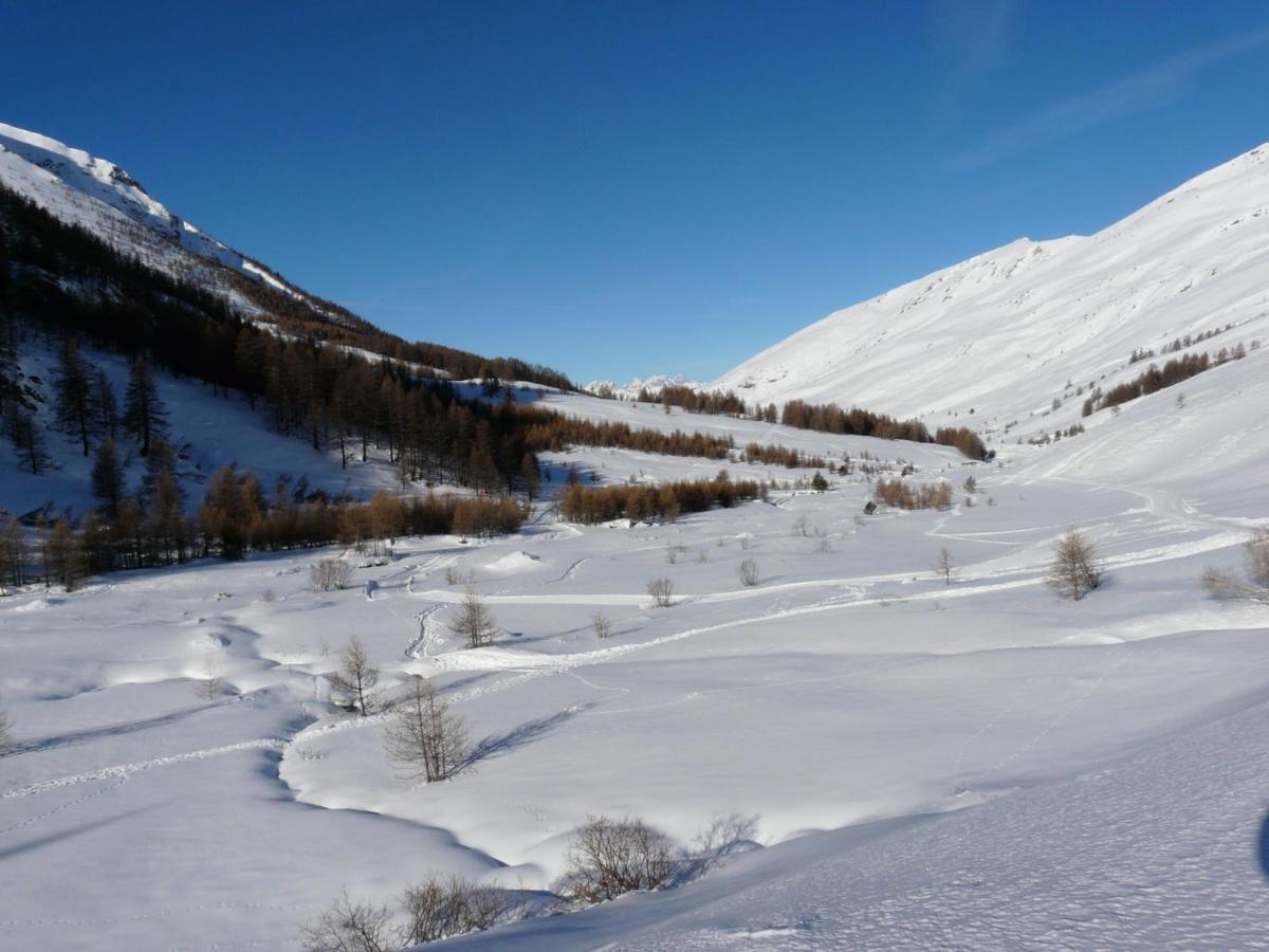 Hotel Le Chamois Logis Molines-en-Queyras Exteriör bild