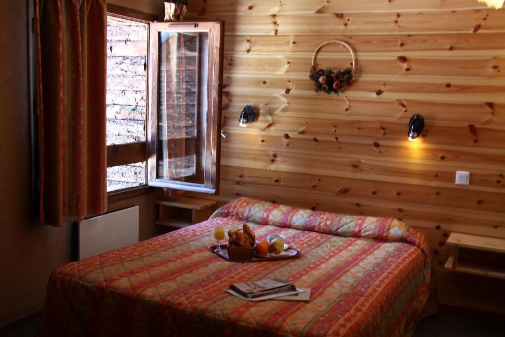 Hotel Le Chamois Logis Molines-en-Queyras Exteriör bild