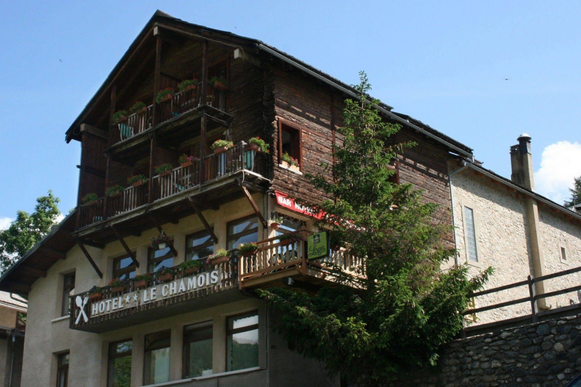 Hotel Le Chamois Logis Molines-en-Queyras Exteriör bild